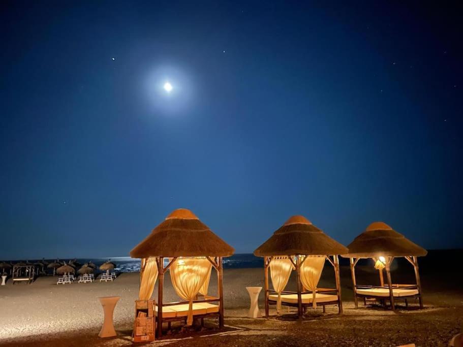 Apartamento Con Vistas Al Mar En Playa Granada موتريل المظهر الخارجي الصورة